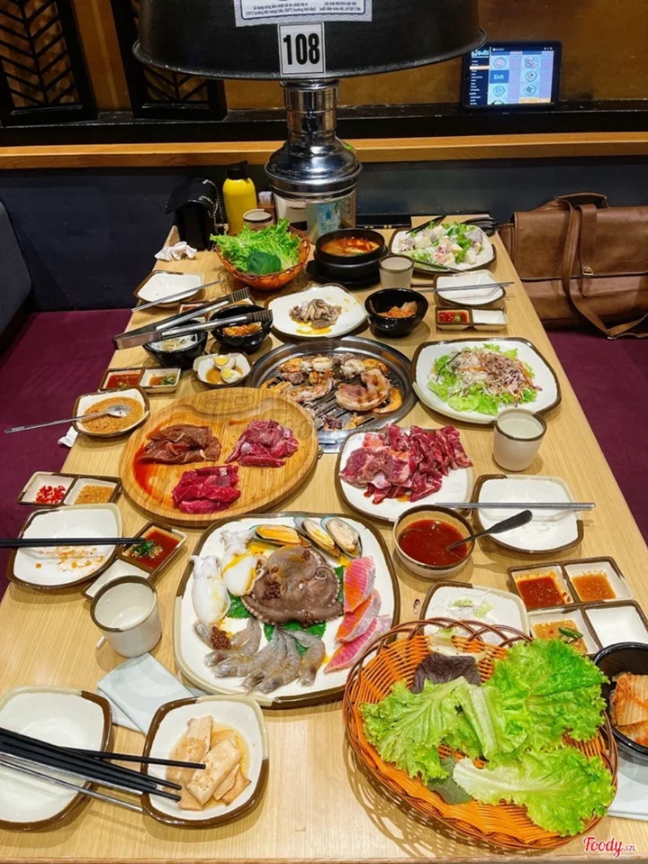 Gogi House - 한국식 바비큐 레스토랑 - all