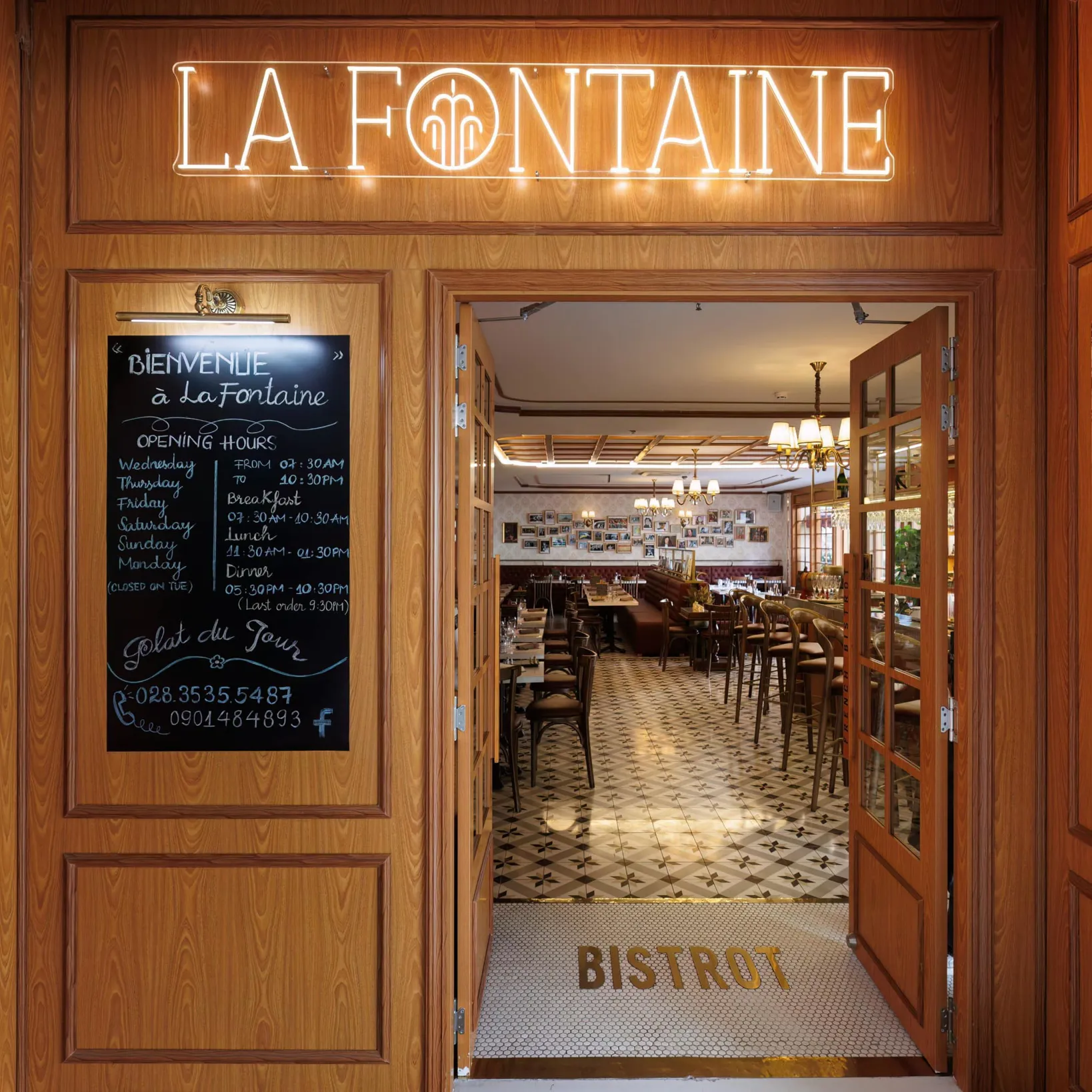 La Fontaine French Bistrot - all