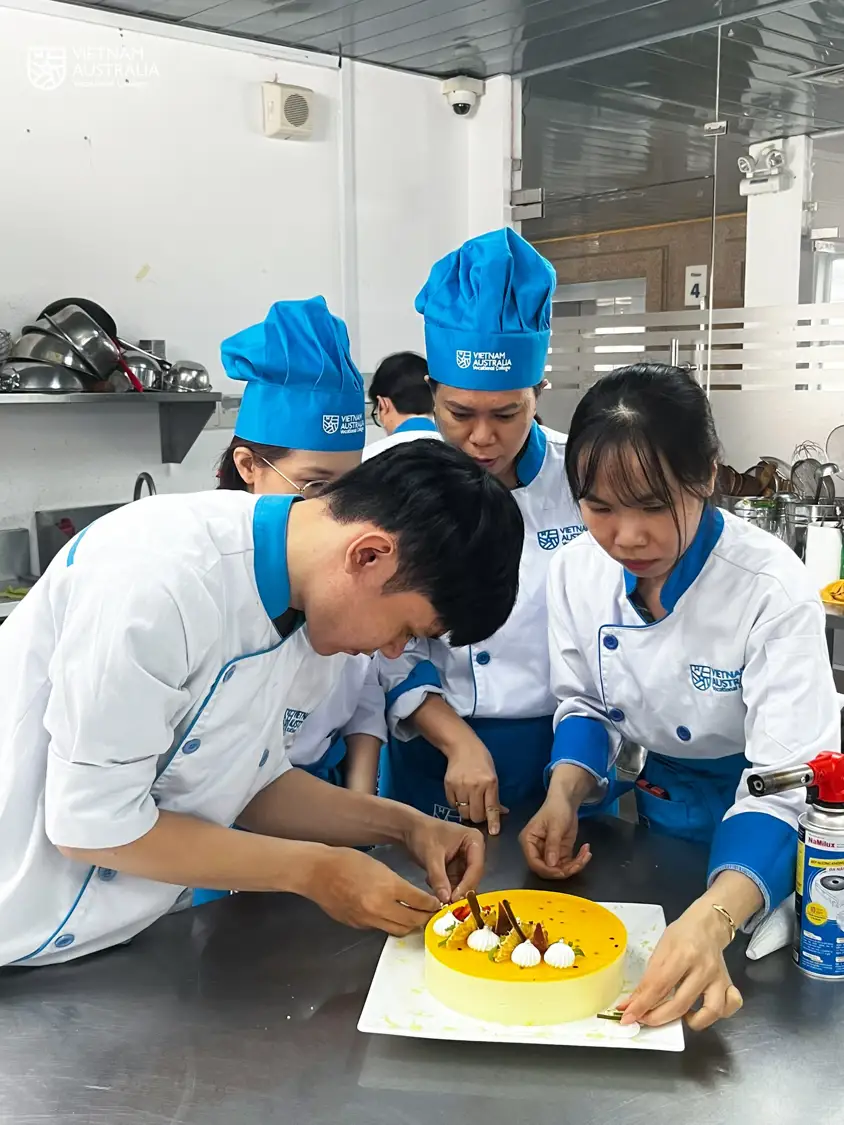 Exploring the sweet world: A comprehensive baking classes