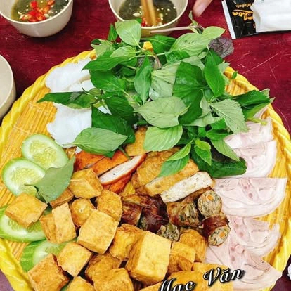 분더우 맘톰 Mac Van Khoa - all