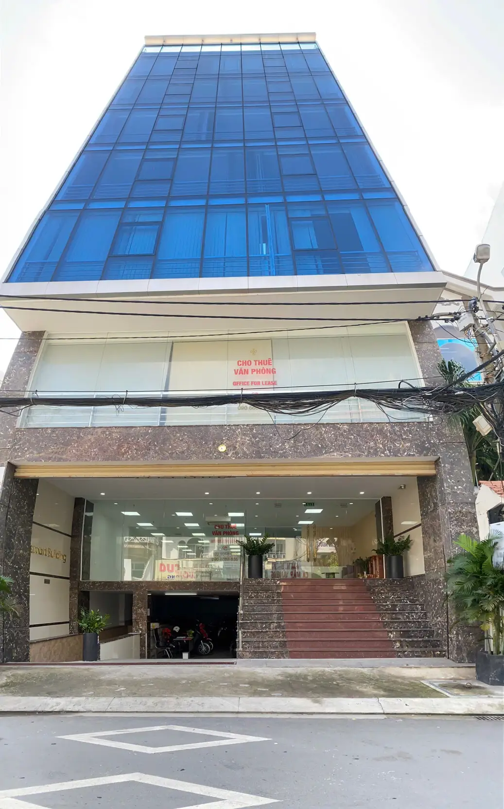 Office for rent 105m2 in Tan Son Nhat airport area - Best price in the area