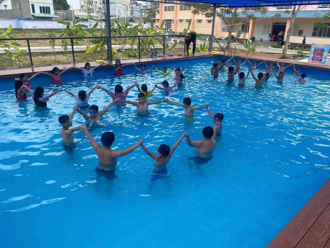 SWIMMING CLASS FOR BEGINNERS - FREE TRIAL SESSION - 2