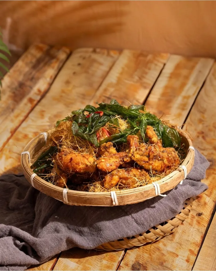 Nam Mê Kitchen & Bar - 1