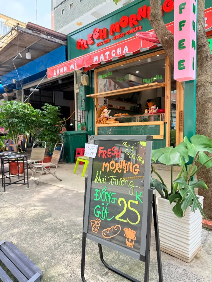 Fresh Morning, Fresh Monday!
월요일, 다시 리셋! 이번 주도 힘차게 시작합시다 💪

#PositiveVibes #MondayEnergy | 사이공도미닉