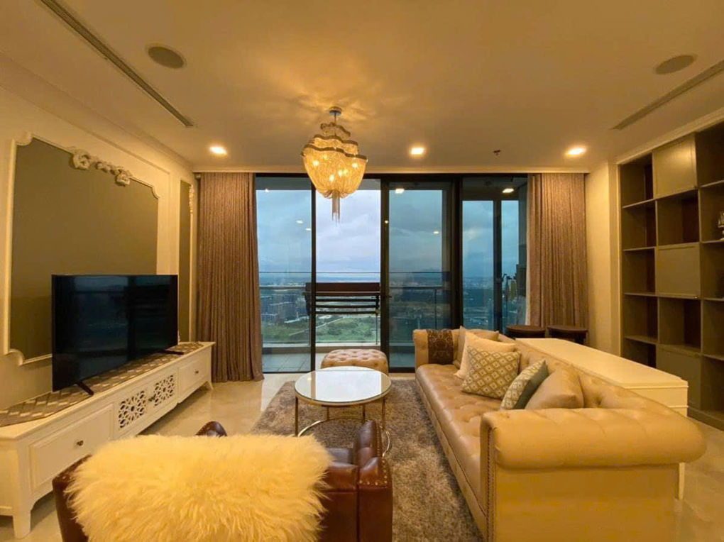 Long-term rental - luxury apartments in the city center