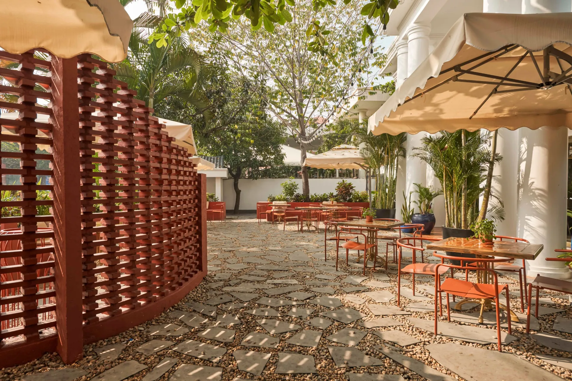 Nam Mê Kitchen & Bar - all