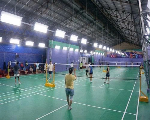 BADMINTON CLASS AFTER WORK - STRESS RELIEF AFTER 8 HOURS OF TENSE WORK - 1