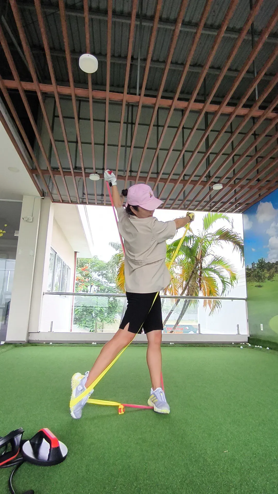 Bài học golf một kèm một từ huấn luyện viên chuyên nghiệp Choi Ryeong dành cho nữ giới và trẻ em, chỉnh sửa cú swing phù hợp với cơ thể của bạn - 1