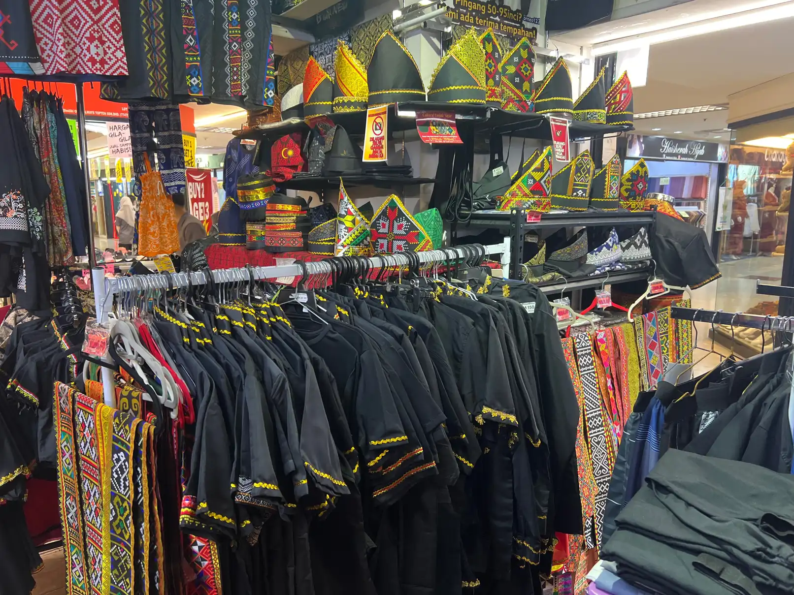 Discover Sabah’s spirit at MountKinabGear — your one-stop shop for traditional wear, custom-made outfits, Sabah T-shirts, magnets, keychains & stylish hats. Authentic, vibrant, and locally crafte ... | Mountkinabgear