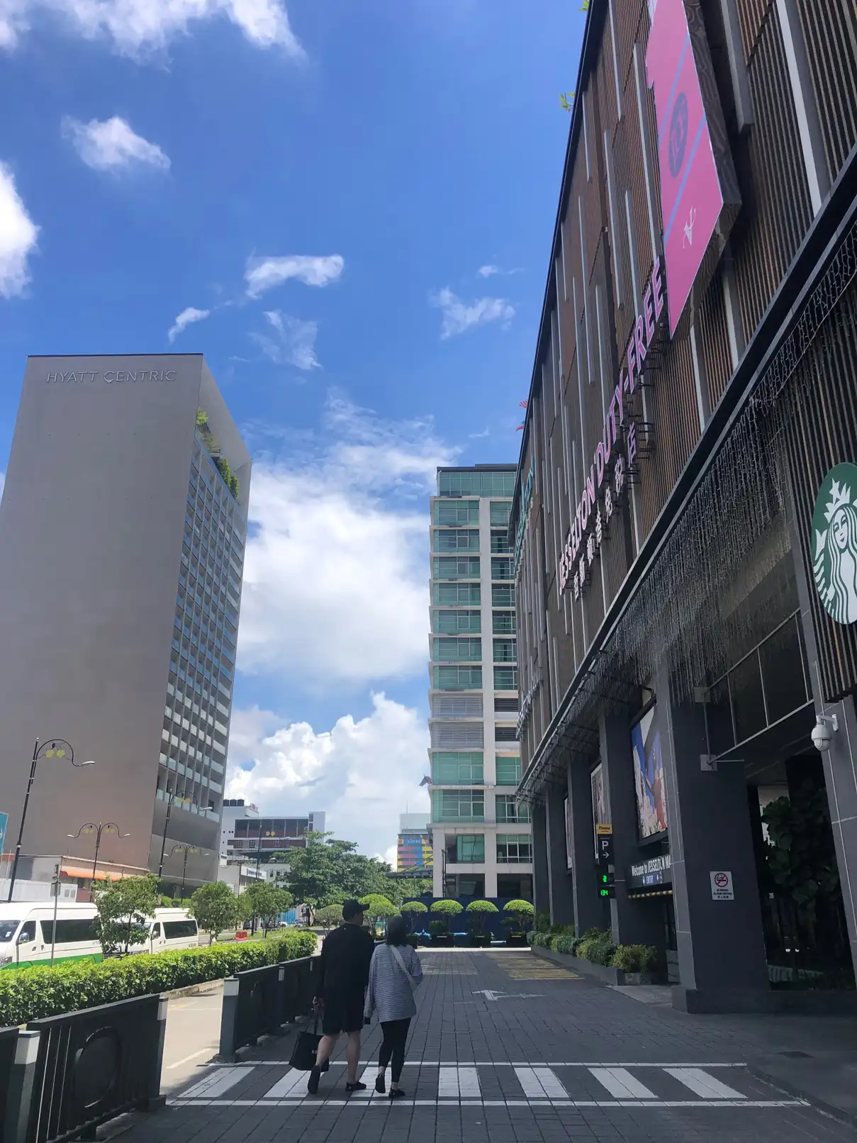 Today weather 🥰
Kota kinabalu | Jeff_Yu_Ji_Tae