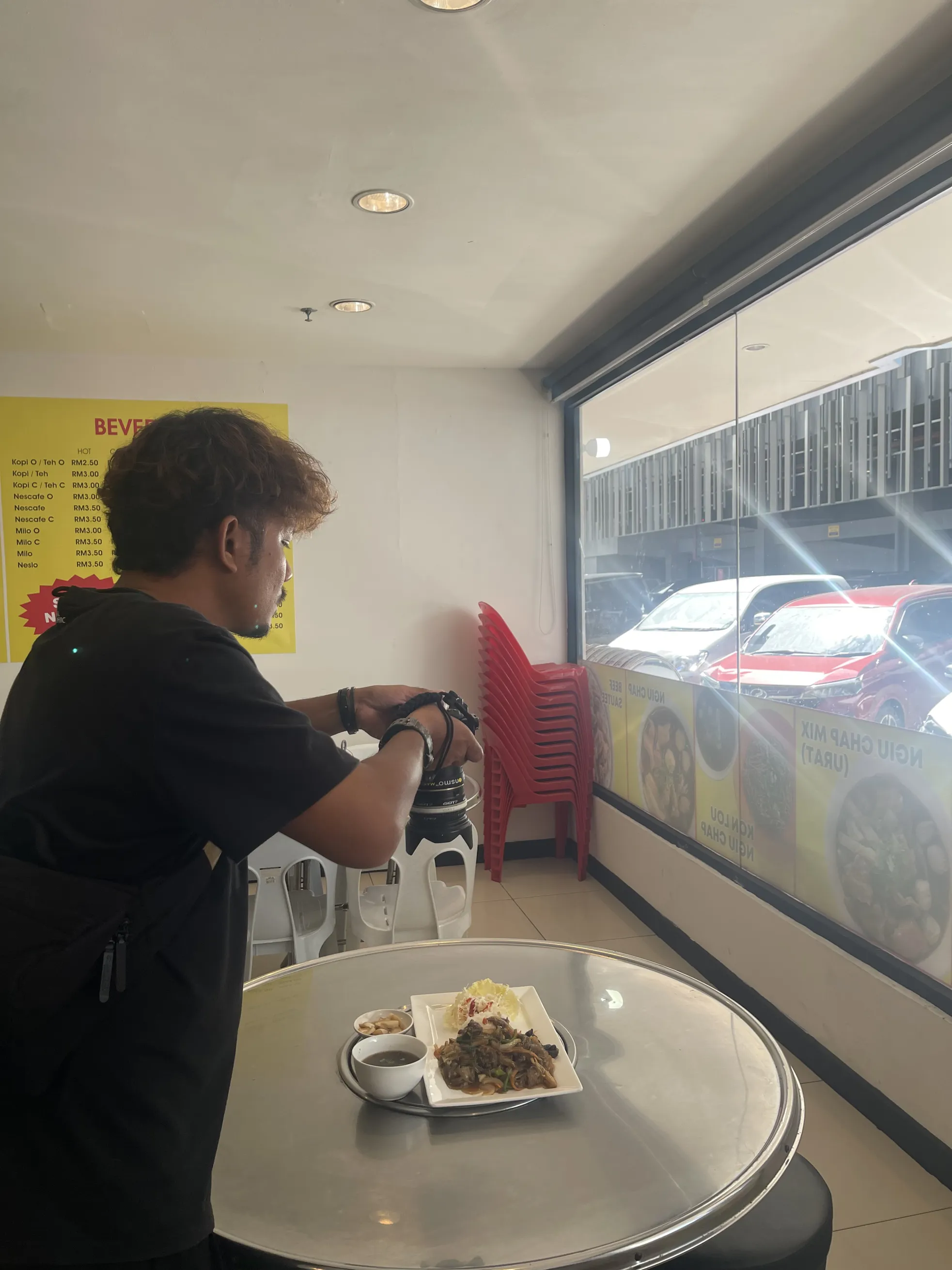 Hello 6ixgo People

6ixgo will release new Restaurant 
See soon | Mursyid_Yusof