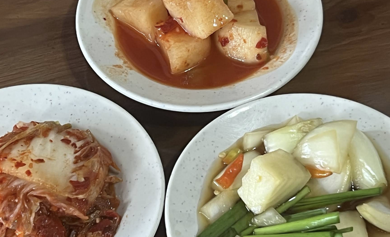 코타키나발루, 한국식당 "순대생각" - Soondae Korean Restaurant (순대생각) | 코타키나발루 여행 중,
한 번쯤은 생각나는 따끈한 국물과 정겨운 한식.

오늘은 코타키나발루 현지 교민들 사이에서도 입소문 난
한국 식당 "순대생각" 을 소개할게요!

1. 여행 중 찾은 작은 한국, 순대생각
코타키나발루 시내권에 위치한 "순대생각 ... | SPRING