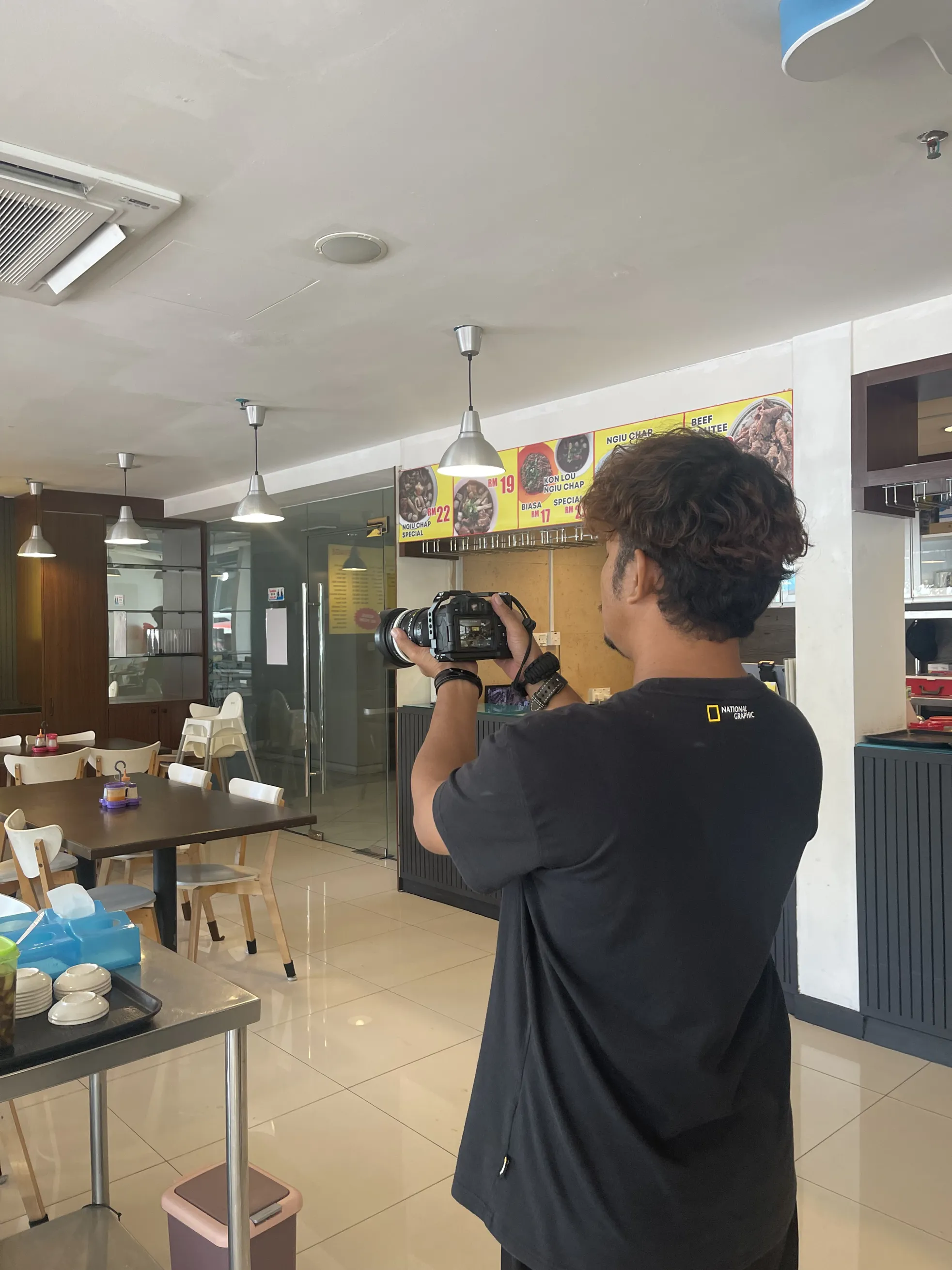 Hello 6ixgo People

6ixgo will release new Restaurant 
See soon | Mursyid_Yusof