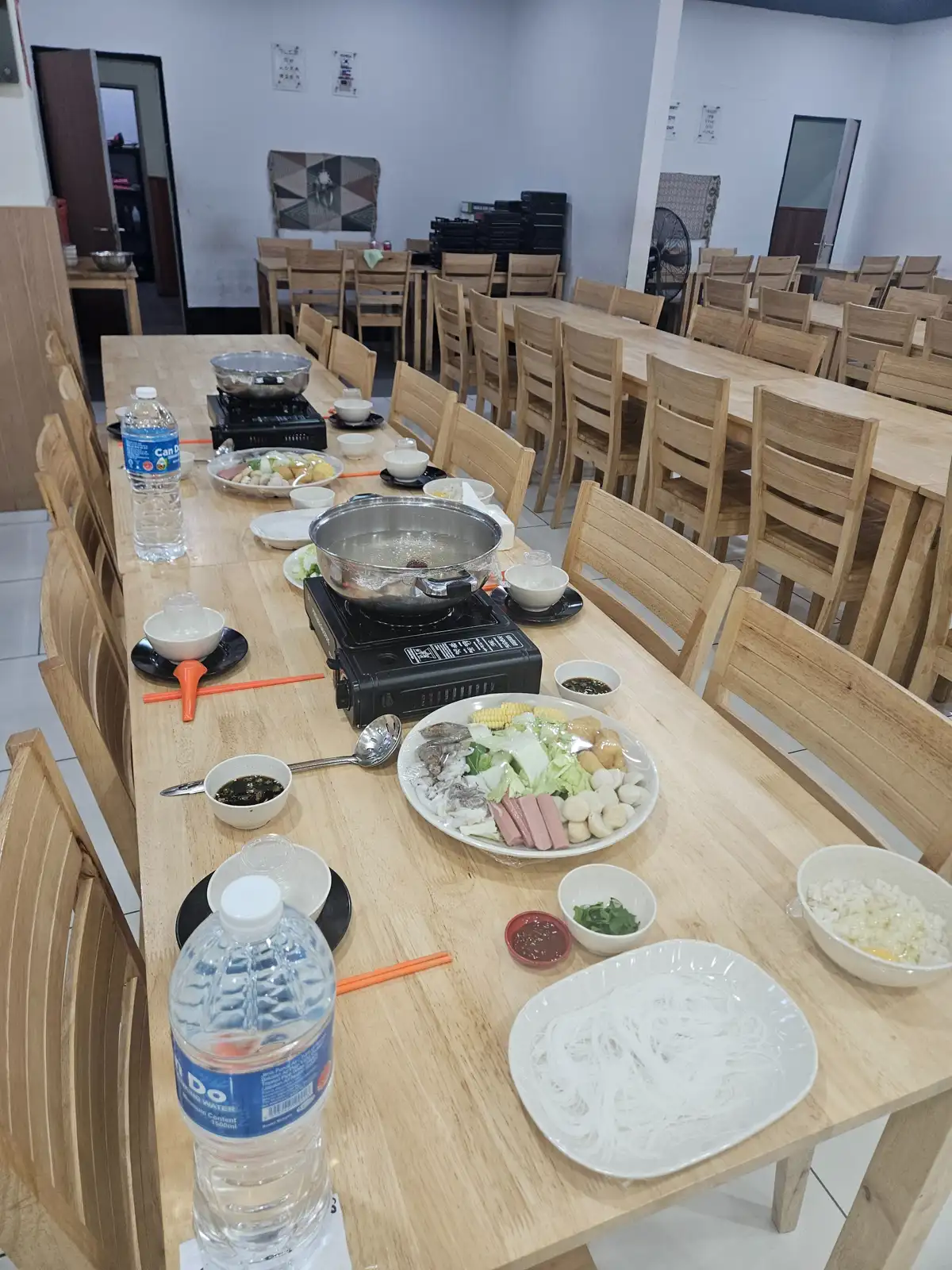 수트라하버 골프장에서 라운딩후 한식당에서 한잔중입니다~ 
이모카세 처럼 너무 맛있는 안주를 내어주시는 사장님께 항상 감사드리며 좋은식당 소개 드릴겸 사진 첨부할께요. | RickyBOB