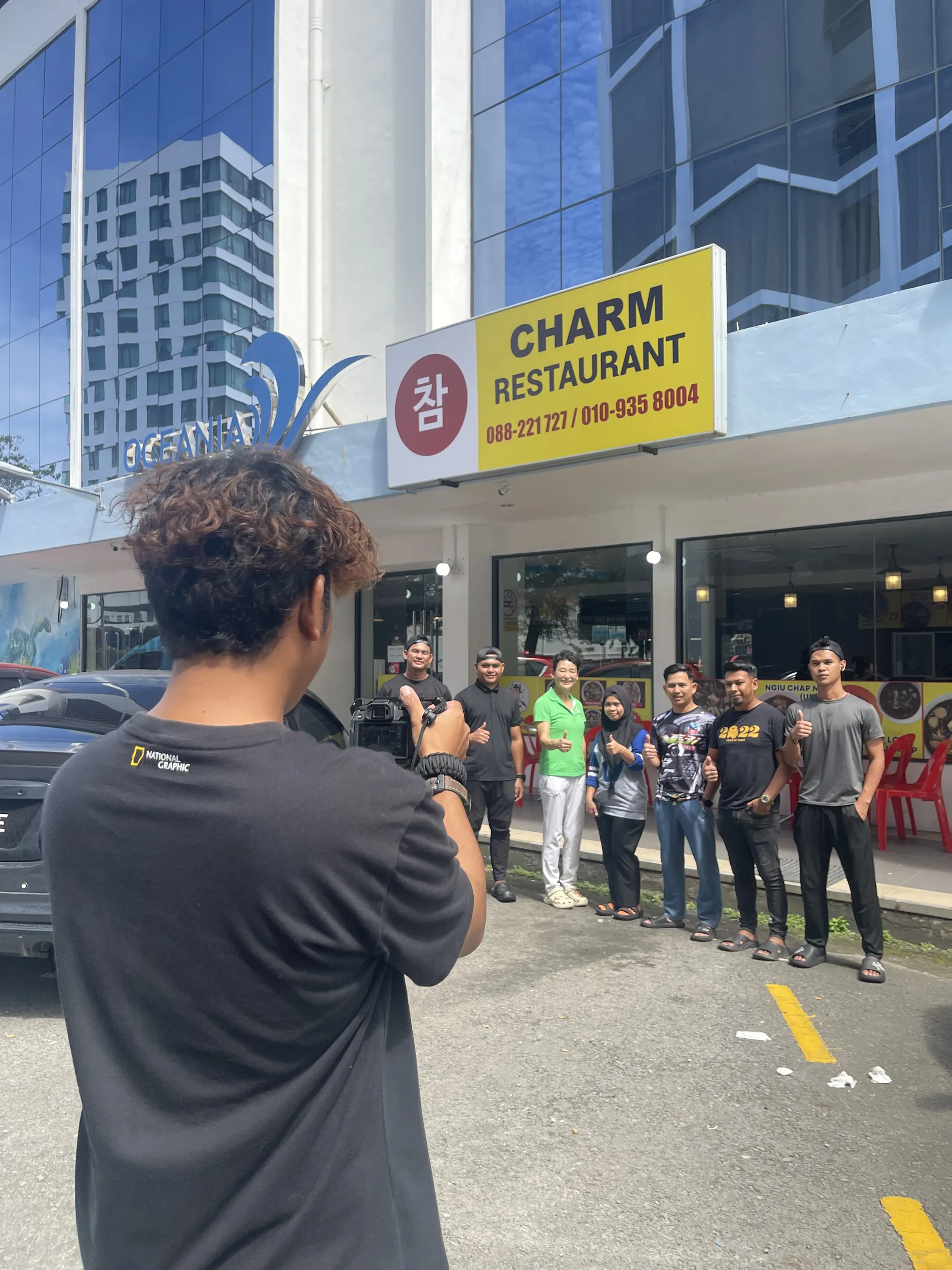 Hello 6ixgo People

6ixgo will release new Restaurant 
See soon | Mursyid_Yusof